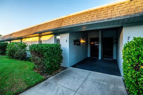 4160 Fruitville Rd #8, Sarasota, FL 34232