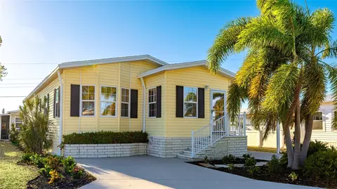 5037 Oakland Hills Ave, Sarasota, FL 34234