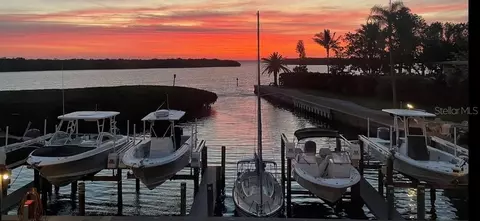 4500 Gulf Of Mexico Dr #205, Longboat Key, FL 34228