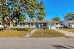 1601 32nd St W, Bradenton, FL 34205