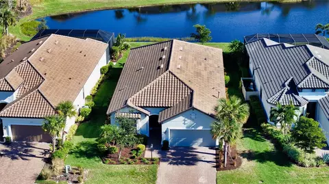 4711 Arpino Ct, Lakewood Ranch, FL 34211