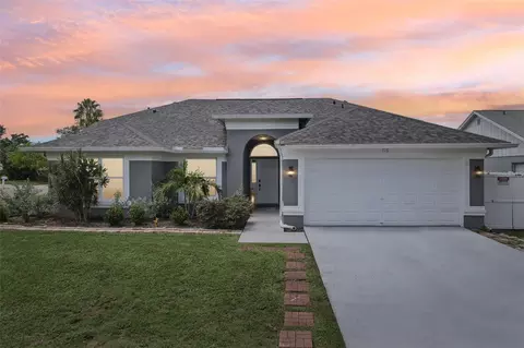 716 46th St E, Bradenton, FL 34208