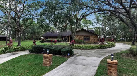 10616 Forest Run Dr, Bradenton, FL 34211