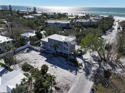 321 N Shore Rd #LOT ONLY, Longboat Key, FL 34228