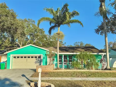 10965 117th St, Largo, FL 33778