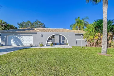 3615 Kingston Blvd, Sarasota, FL 34238