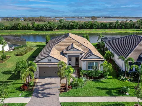 764 Tailwind Pl, Sarasota, FL 34240