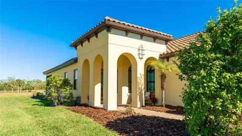 406 Wildlife Gln, Bradenton, FL 34209