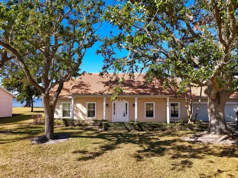1604 Palma Sola Blvd, Bradenton, FL 34209