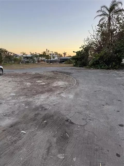 Undisclosed, Longboat Key, FL 34228