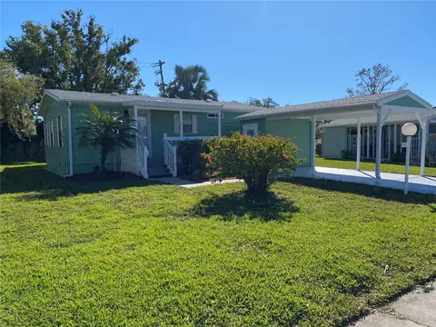 7 Meadow Cir, Ellenton, FL 34222