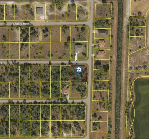 912 Avondale St E, Lehigh Acres, FL 33974