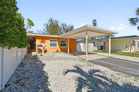 426 62nd St, Holmes Beach, FL 34217