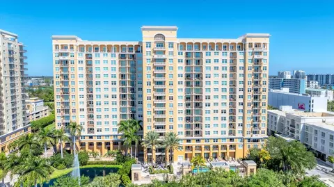 750 N Tamiami Trl #719, Sarasota, FL 34236
