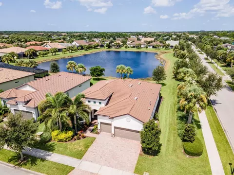 5610 Rain Lily Ct, Sarasota, FL 34238