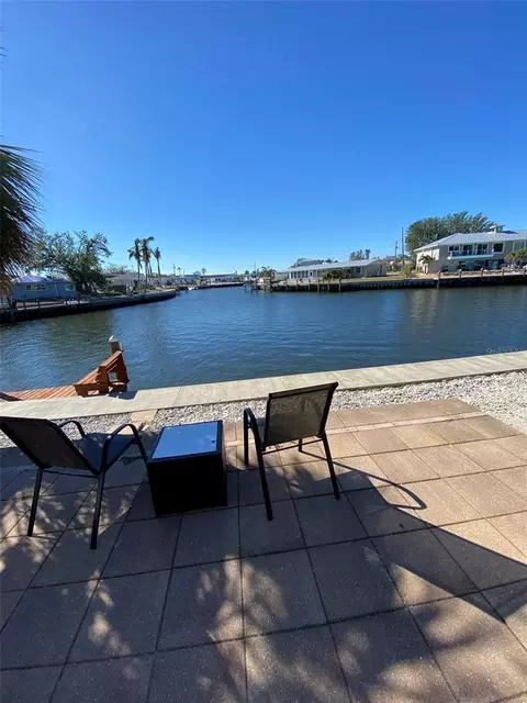 9915 Sandpiper Rd E, Bradenton, FL 34209