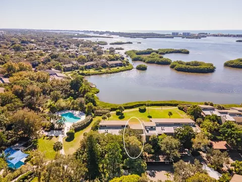 1526 Pelican Point Dr #245, Sarasota, FL 34231