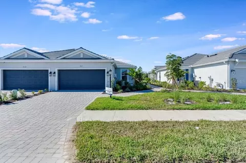 8105 Moonbeam Ave, Sarasota, FL 34241