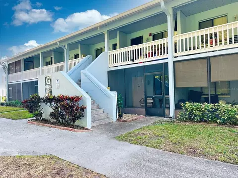 1955 Abrico Dr #G4, Lutz, FL 33558