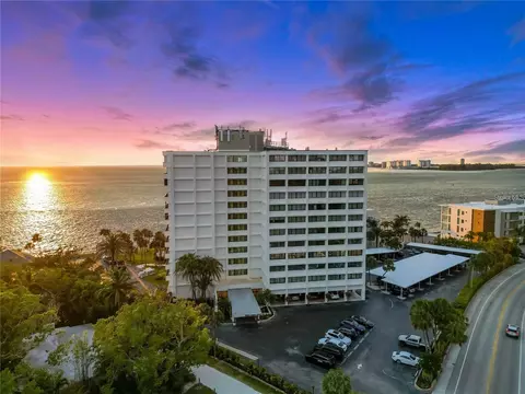 4822 Ocean Blvd #2F, Sarasota, FL 34242
