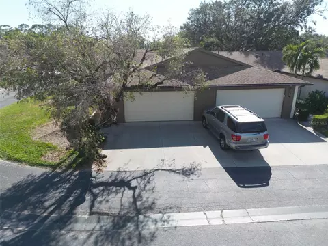 536 Oak Hill Cir #14, Sarasota, FL 34232