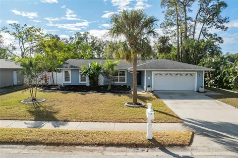 1010 Southern Pine Ln, Sarasota, FL 34243