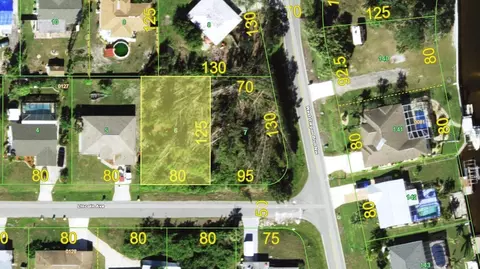 528 Lincoln Ave NW, Port Charlotte, FL 33952