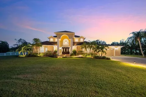 8400 Big Buck Ln, Sarasota, FL 34240