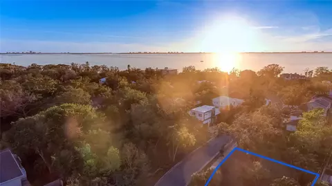 625 Bellora Way, Sarasota, FL 34234
