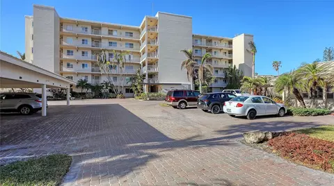 4825 Gulf Of Mexico Dr #303, Longboat Key, FL 34228