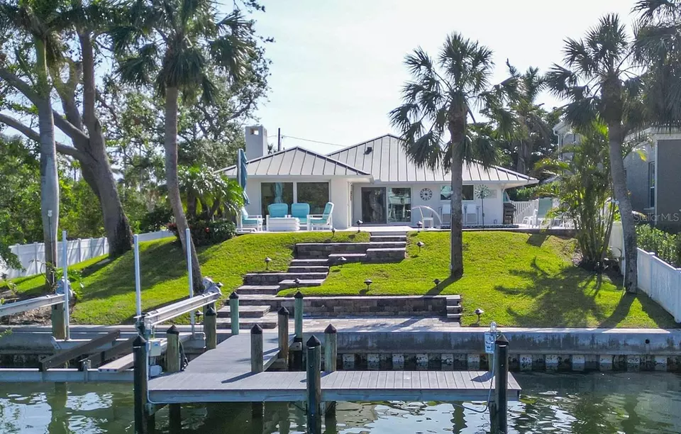  551 S Polk Dr, Sarasota, FL 34236 photo 1