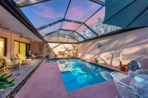 3711 Glen Oaks Manor Dr, Sarasota, FL 34232
