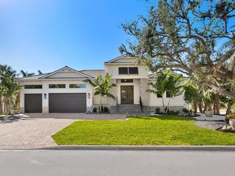 616 Mangrove Point Rd, Siesta Key, FL 34242
