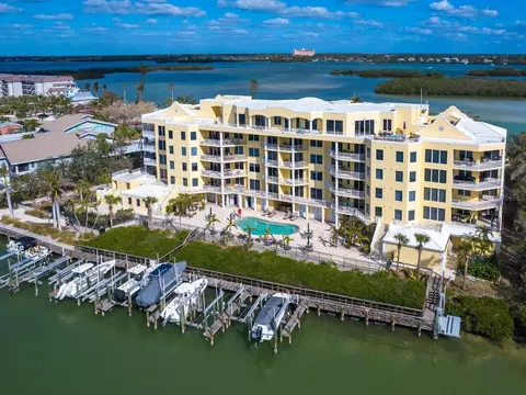 9122 Midnight Pass Rd #33, Sarasota, FL 34242