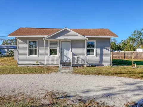 3904 35th Ave E, Palmetto, FL 34221