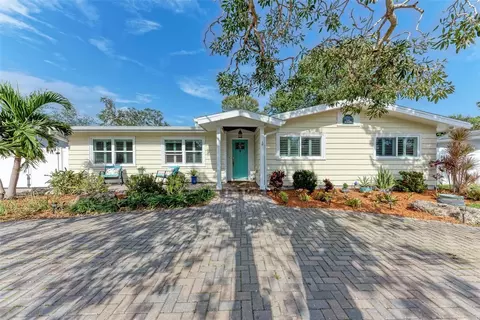 2629 Martin St, Sarasota, FL 34237