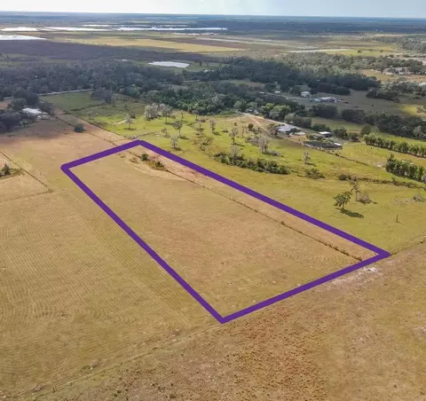 4 Singletary Rd, Myakka City, FL 34251
