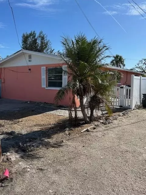 403 63rd St, Holmes Beach, FL 34217