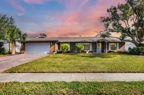2215 39th St W, Bradenton, FL 34205
