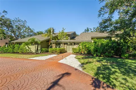 1501 Peregrine Point Dr, Sarasota, FL 34231