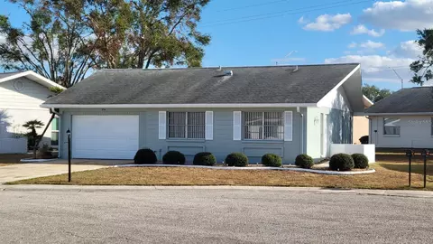 214 Genet Ct, Sun City Center, FL 33573