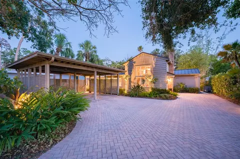 1656 Hillview St, Sarasota, FL 34239