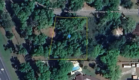 912 NW Fairway Dr, Lake City, FL 32055