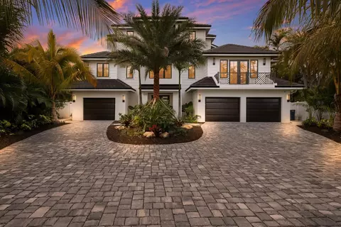 518 Blue Heron Dr, Anna Maria, FL 34216