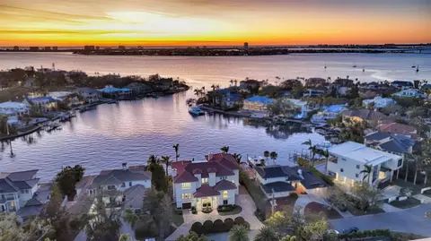 1430 Harbor Dr, Sarasota, FL 34239