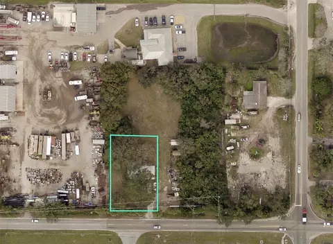 3219 63rd Ave E, Bradenton, FL 34203