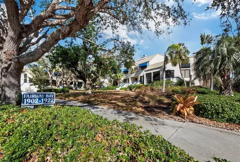 1912 Harbourside Dr #603, Longboat Key, FL 34228