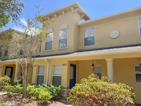 209 Dragons Fire Pl, Valrico, FL 33594