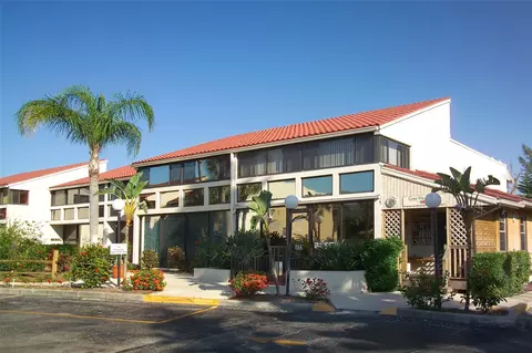 4621 Gulf Of Mexico Dr #16B, Longboat Key, FL 34228