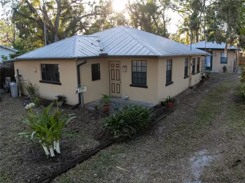 1416 26th St W, Bradenton, FL 34205